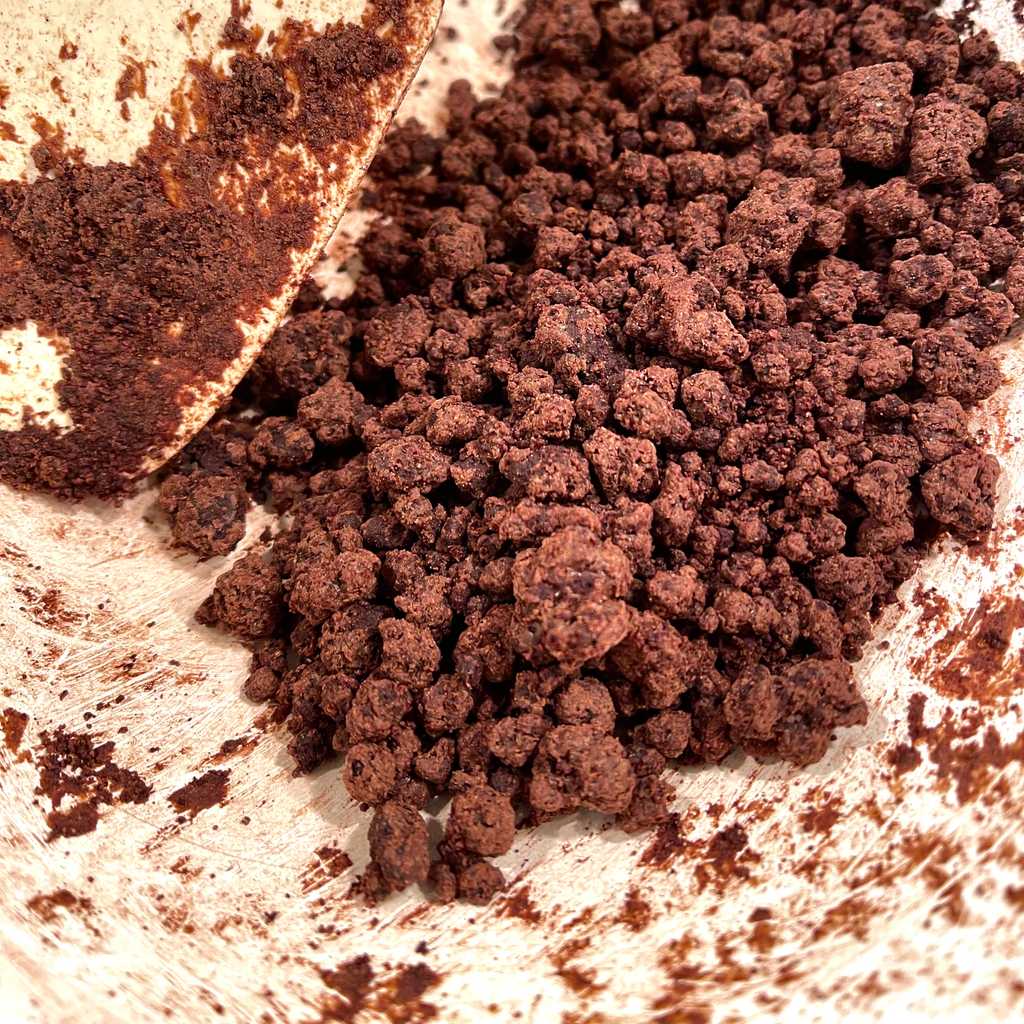 This is a utilitarian combo of crumbly crunchy texture and chocolate flavor that takes the least amount of effort to create.
